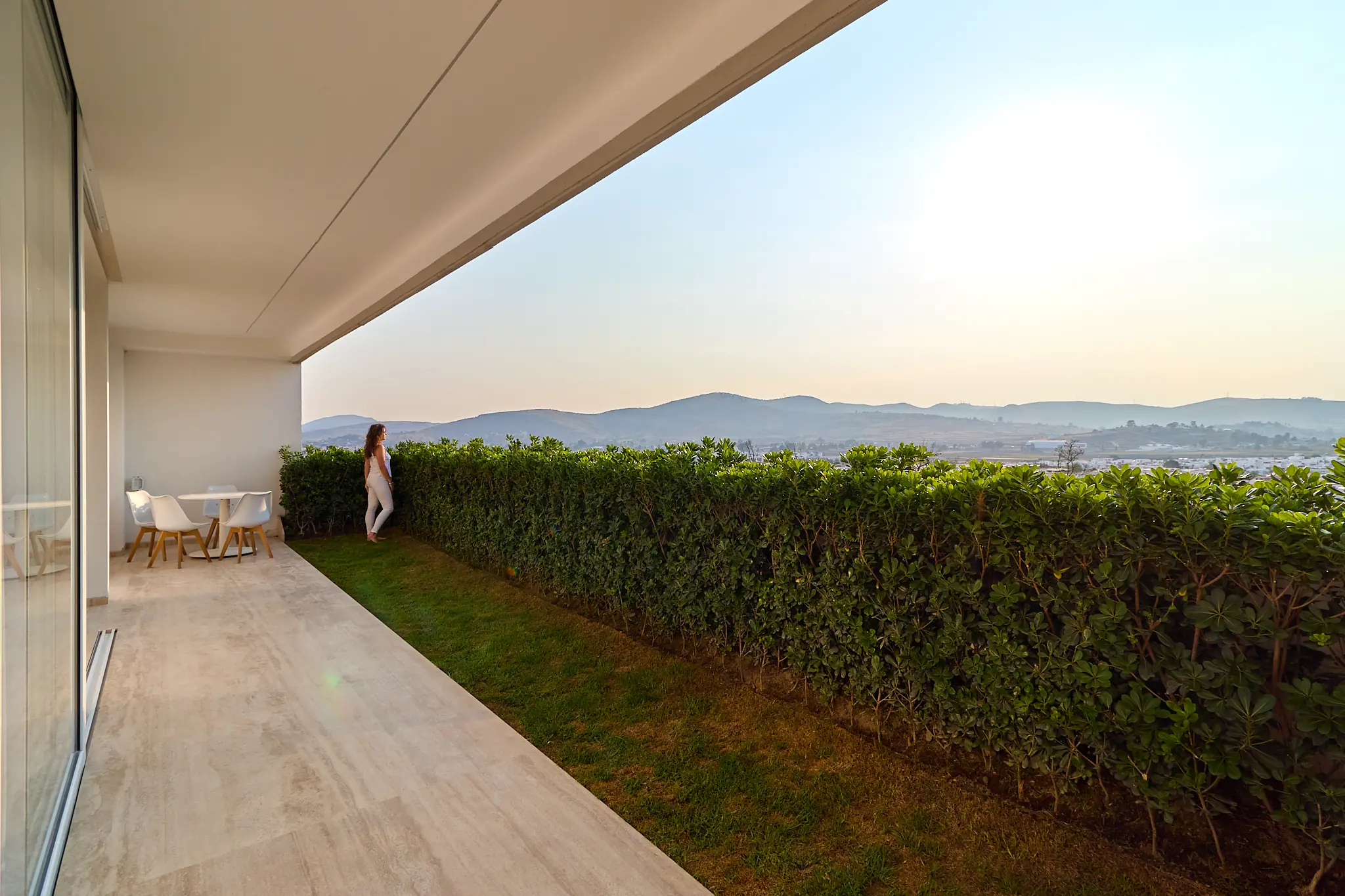 Terraza y jardín privado